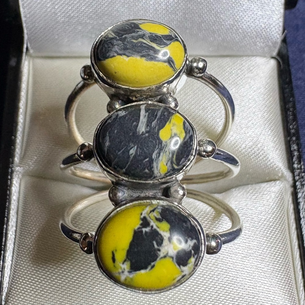 😎🌺Ring*Bumble Bee Jasper 3 Stone 925 Sterling Silver Statement Ring